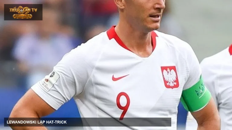 Robert Lewandowski thi đấu cho đội tuyển Ba Lan